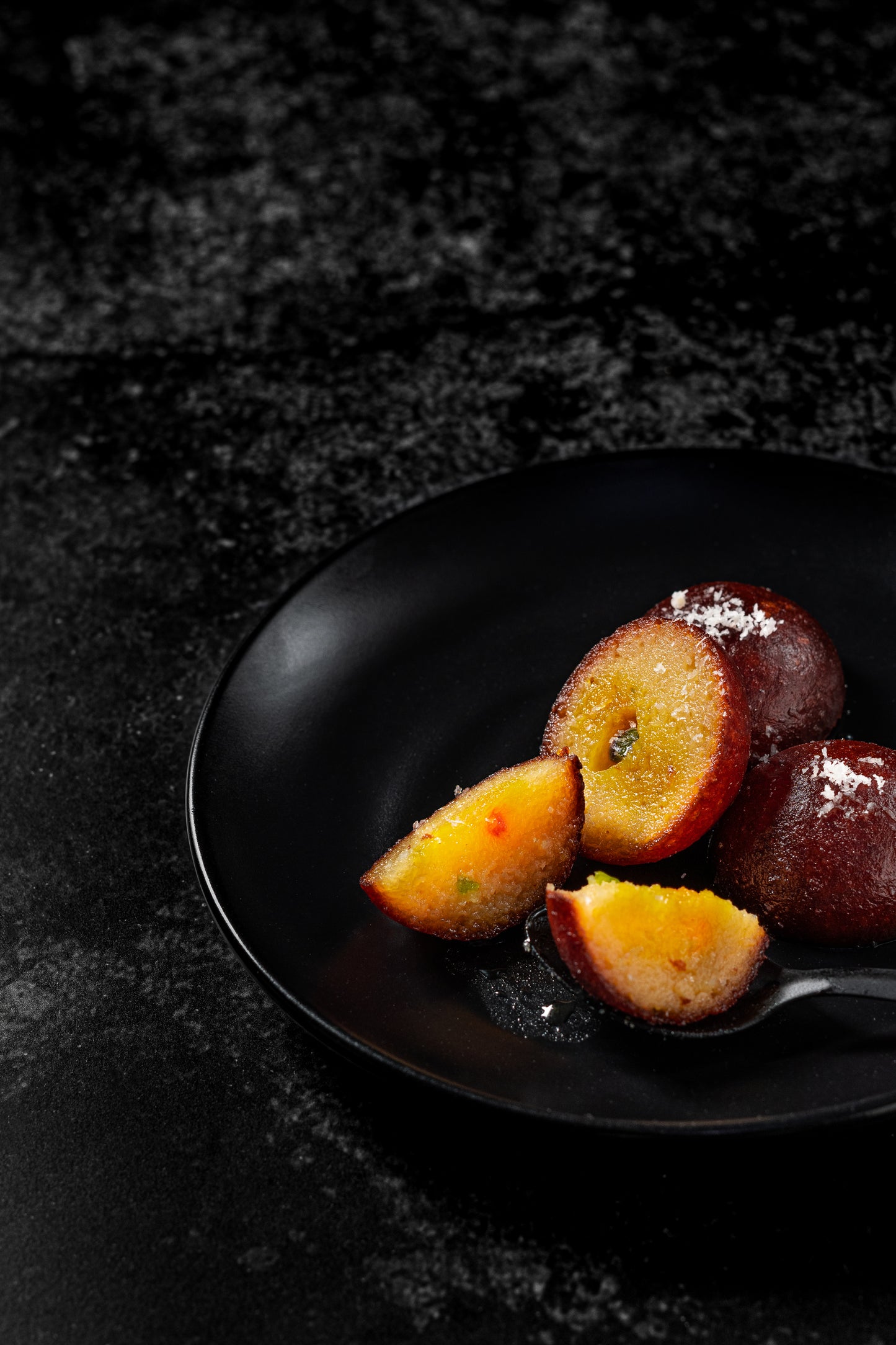 Cutting Jamun